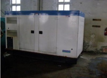 海西直辖康明斯150kw大型柴油二手发电机组